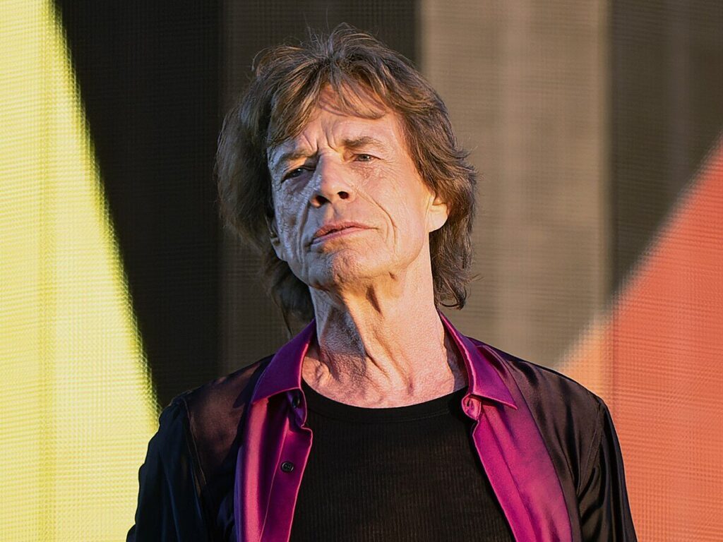 TOP 20 Richest Male Musician in the World 2025 - Globe Independent